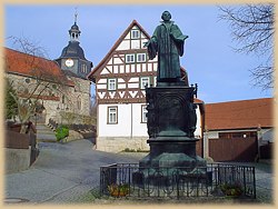 Lutherdenkmal und Lutherkirche Lutherdenkmal und Lutherkirche
